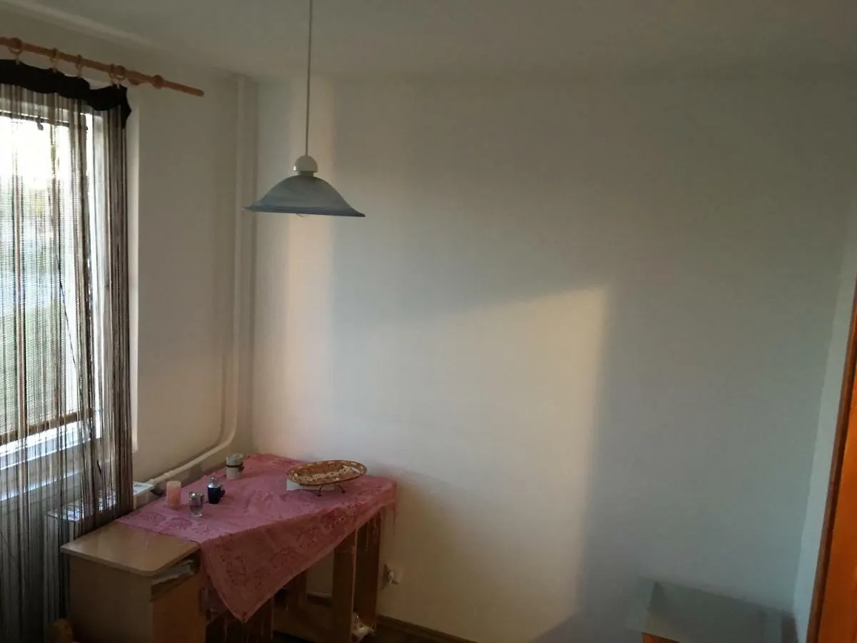 Ujpest Lakas Apartment Budapest