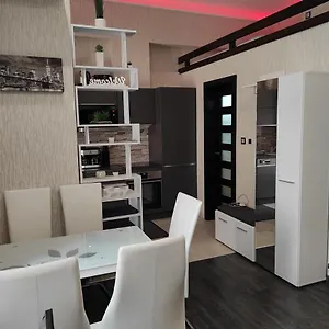 Apartament Corvinus, Budapeszt